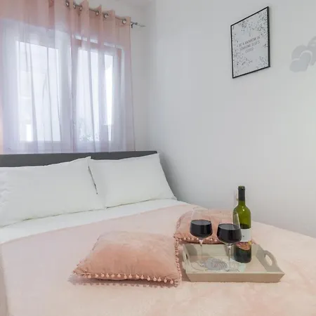 Lori Apartment Zadar